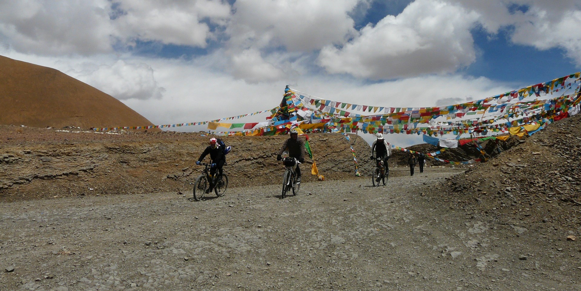 Great Bike Tour from Xinjiang via Holy Mountain Kailash to Tibet