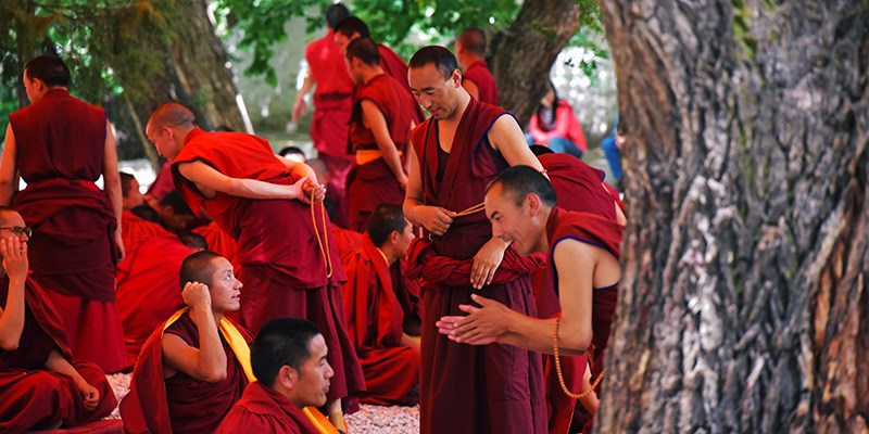 Debate in Sera Monastery