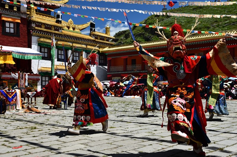 Mask Dance in Tagong Monastery