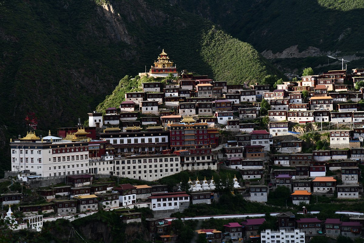 Pelyul Monastery | Photo by  Liu Bin