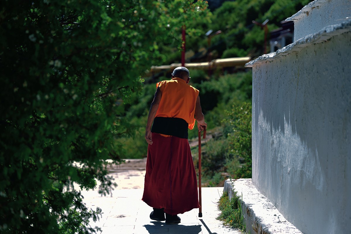 Drak Yerpa Monastery | Photo by Liu Bin