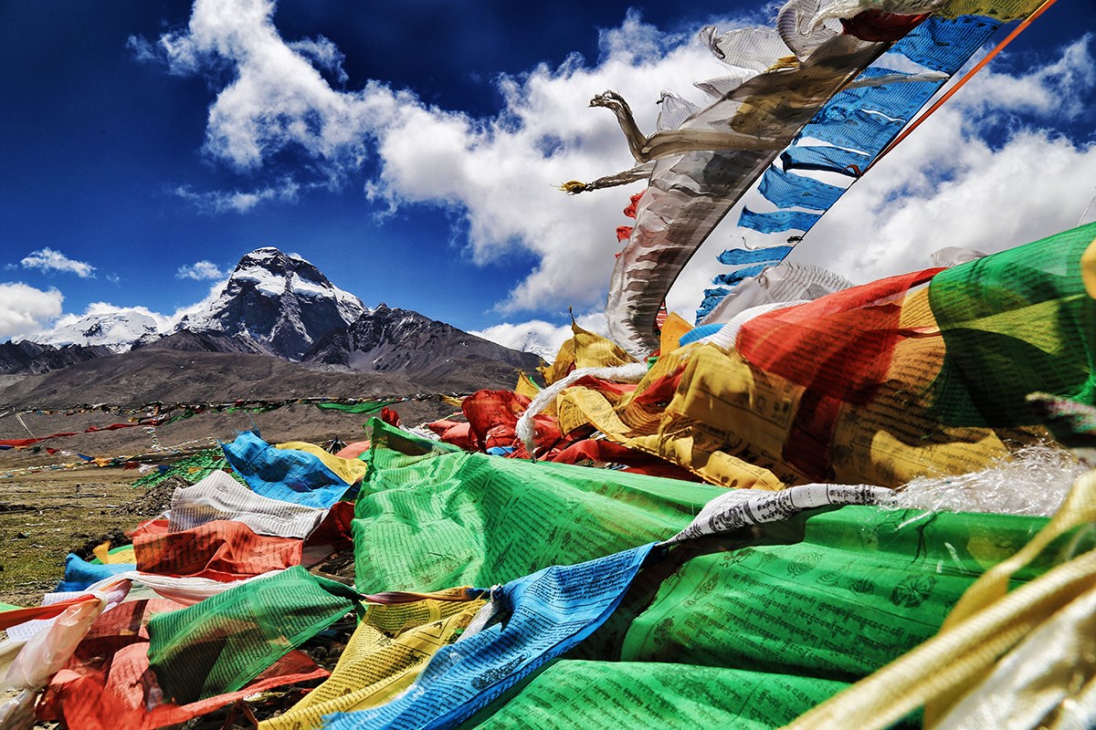 Rongbuk Monastery and Everest 